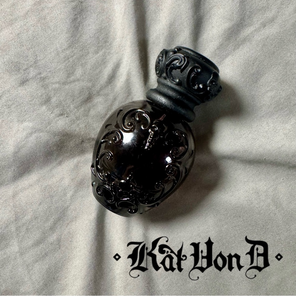 Discontinued Kat Von D Sinner Eu De Parfum